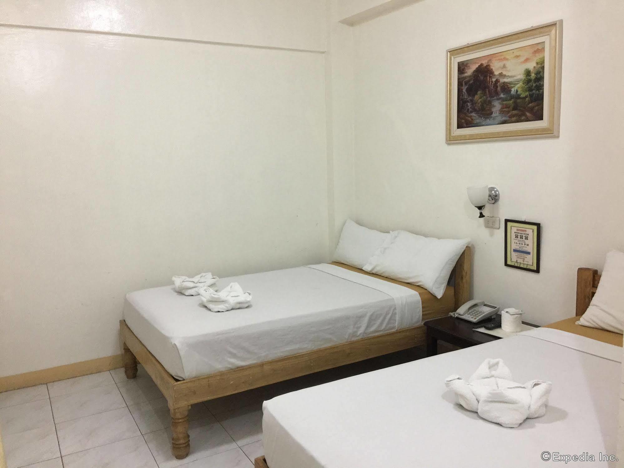 Constrell Pension House Tagbilaran City Exterior photo
