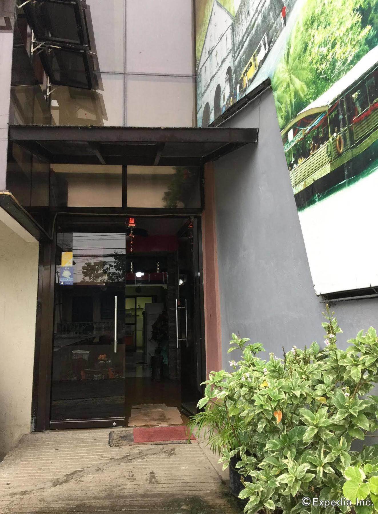 Constrell Pension House Tagbilaran City Exterior photo